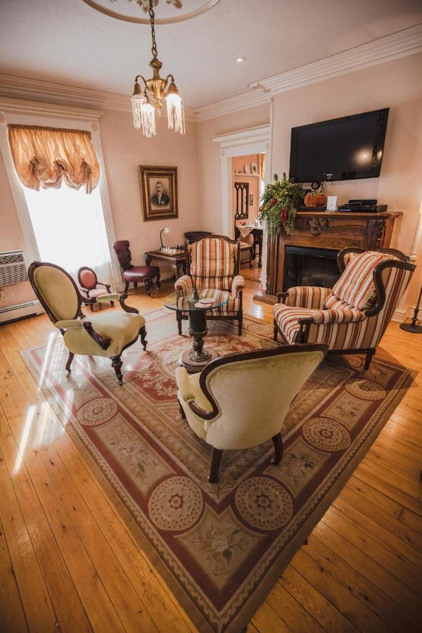 The Mariner King Inn Lunenburg Εξωτερικό φωτογραφία