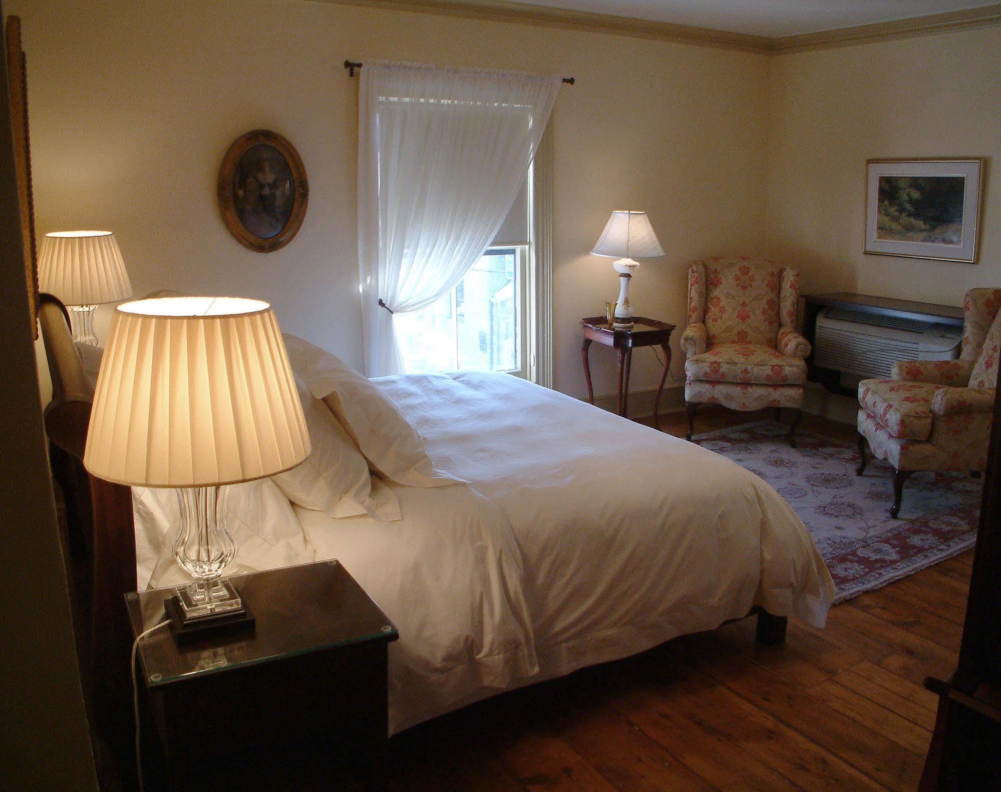 The Mariner King Inn Lunenburg Εξωτερικό φωτογραφία