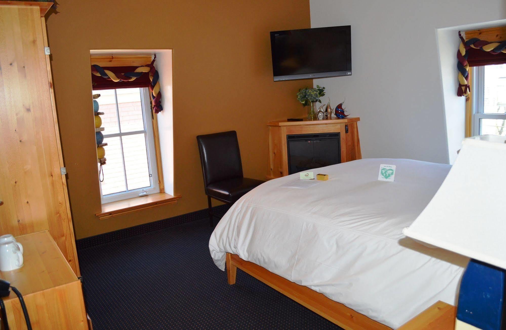 The Mariner King Inn Lunenburg Εξωτερικό φωτογραφία